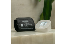 Tensiómetro Digital De Brazo OMRON HEM-7144T2